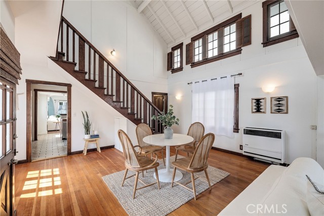 Image 6 of 37 For 525 Manhattan Beach Blvd