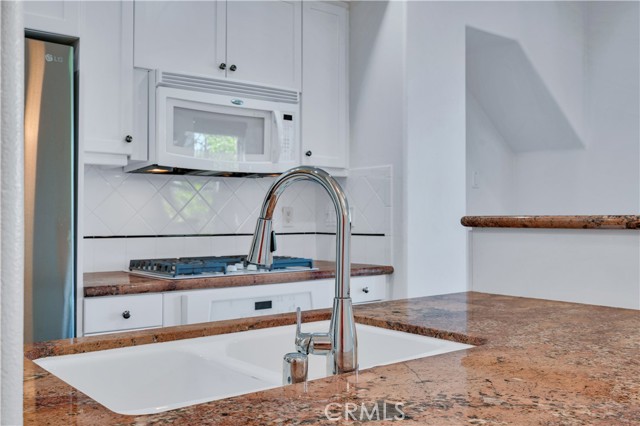 Detail Gallery Image 7 of 57 For 5506 W 149th Pl #10,  Hawthorne,  CA 90250 - 2 Beds | 2 Baths