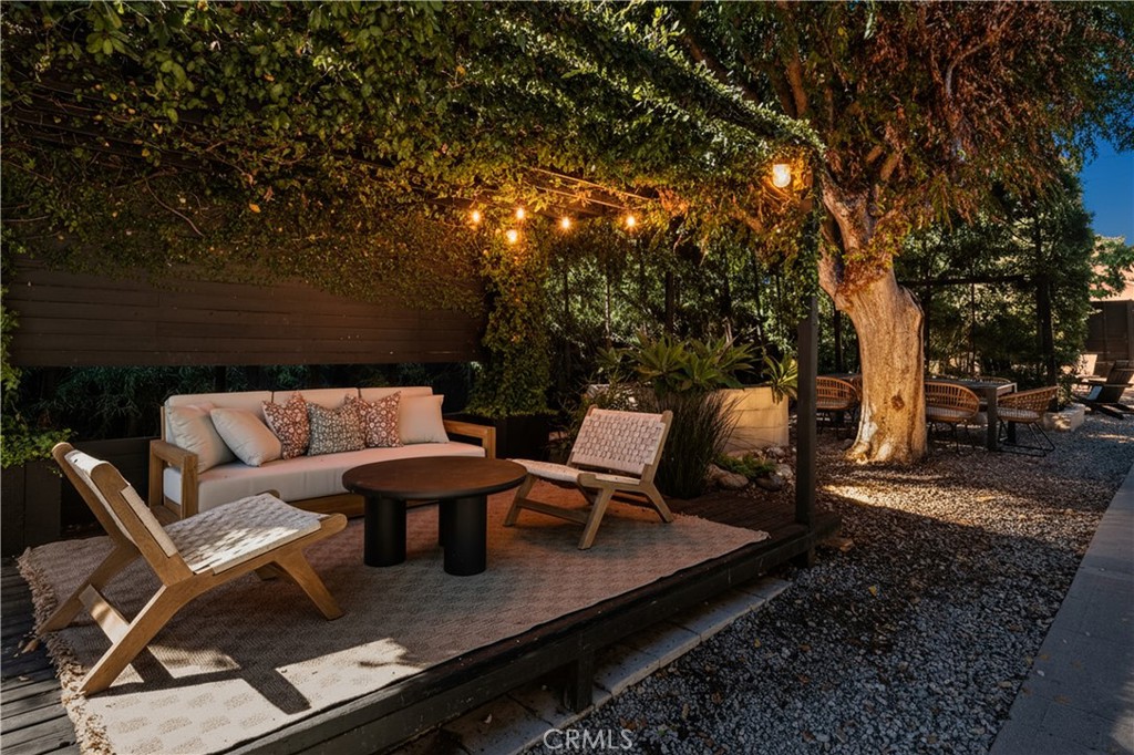 MLS #WS25280753 image #14