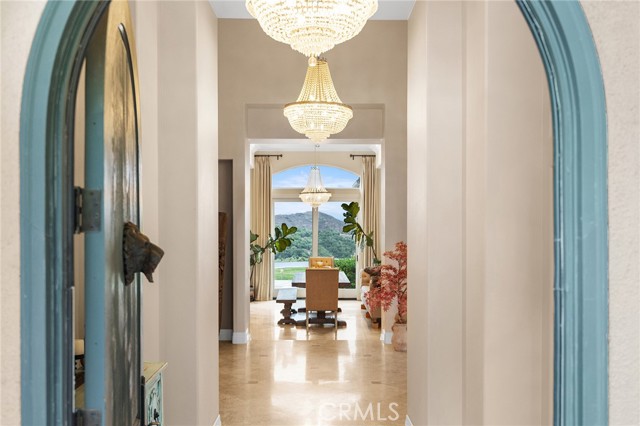 Detail Gallery Image 12 of 59 For 27630 Morning Glory Cir, Temecula,  CA 92590 - 4 Beds | 3/1 Baths