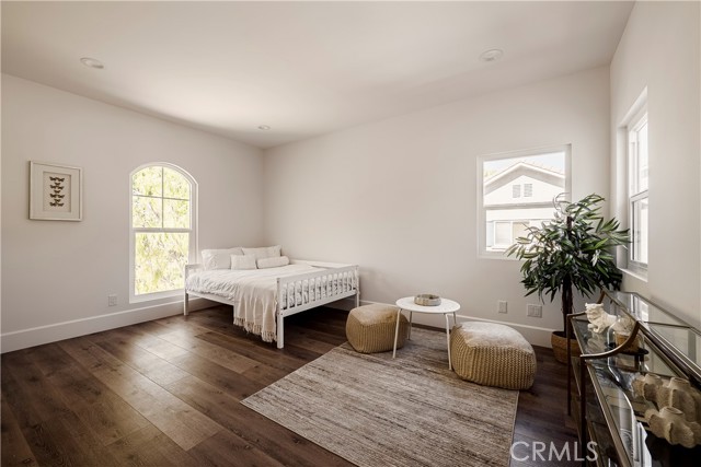 Image 27 of 32 For 26868 Canyon End Road