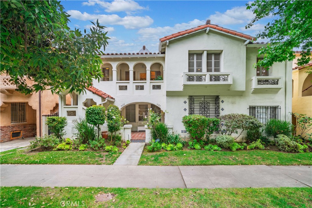 1026 S Crescent Heights