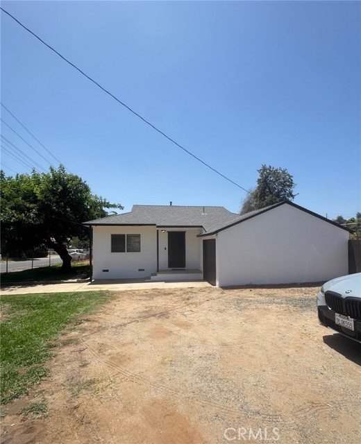 5609 Beach Street, Jurupa Valley CA: https://media.crmls.org/medias/22c228d2-908f-4a22-9f3b-98670527072a.jpg