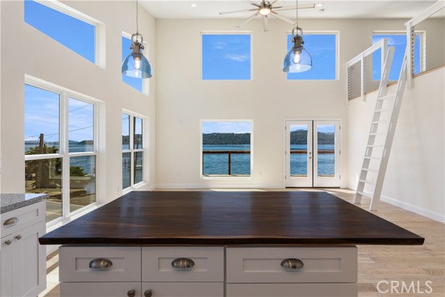 Detail Gallery Image 16 of 59 For 12172 Lakeshore Dr, Clearlake,  CA 95422 - 2 Beds | 2 Baths