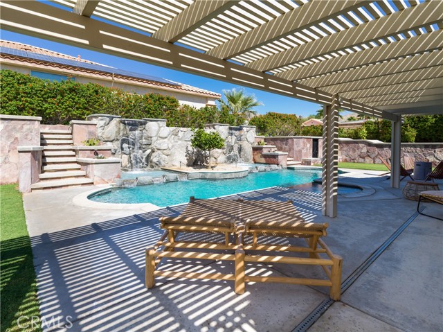 65800 Avenida Ladera, Desert Hot Springs CA: https://media.crmls.org/medias/22c26074-dfd5-41b6-9166-10627536bb8f.jpg