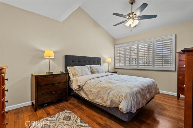 Detail Gallery Image 11 of 24 For 22123 Burbank Blvd #2, Woodland Hills,  CA 91367 - 3 Beds | 2/1 Baths