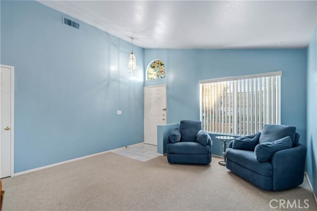 Detail Gallery Image 9 of 45 For 39764 Milan Dr, Palmdale,  CA 93551 - 4 Beds | 2 Baths