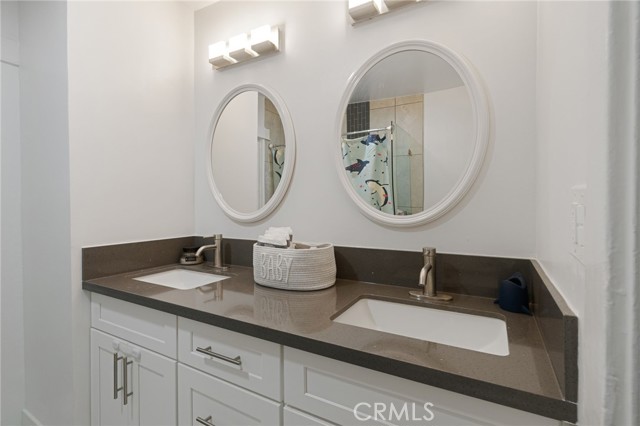 Detail Gallery Image 20 of 24 For 5559 Elm Ave, Long Beach,  CA 90805 - 2 Beds | 2 Baths