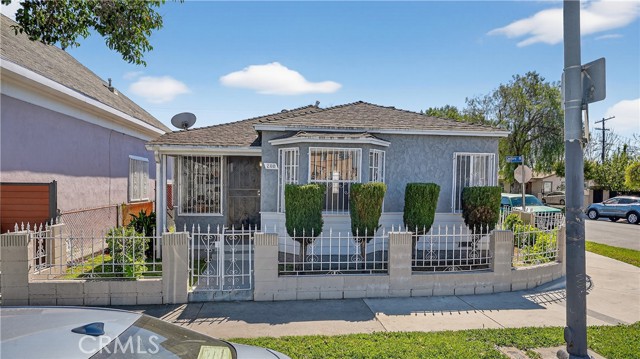 Detail Gallery Image 8 of 44 For 200 E Century Bld, Los Angeles,  CA 90003 - 2 Beds | 1 Baths