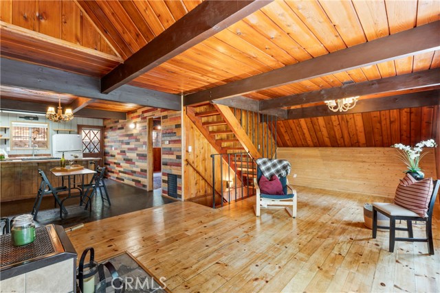 Detail Gallery Image 16 of 47 For 31115 Valley Oak Dr, Running Springs,  CA 92382 - 4 Beds | 2/1 Baths