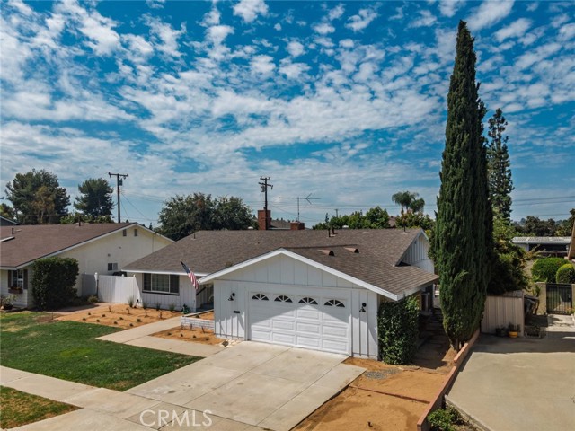 1717 Saint James Place, Placentia CA: https://media.crmls.org/medias/22c5dfdc-ea76-4e3f-8d57-7e346ea0eca7.jpg