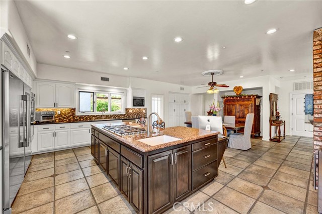 Detail Gallery Image 13 of 54 For 1532 Kensing Ln, North Tustin,  CA 92705 - 5 Beds | 6/2 Baths