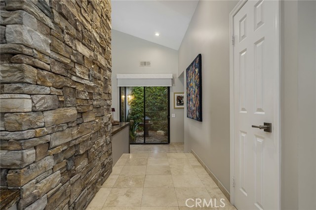 Detail Gallery Image 4 of 41 For 314 Appaloosa Way, Palm Desert,  CA 92211 - 2 Beds | 3/1 Baths