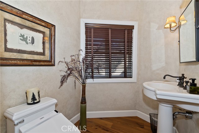 Detail Gallery Image 21 of 59 For 319 Mittry Ln, Lake Arrowhead,  CA 92352 - 2 Beds | 2/1 Baths