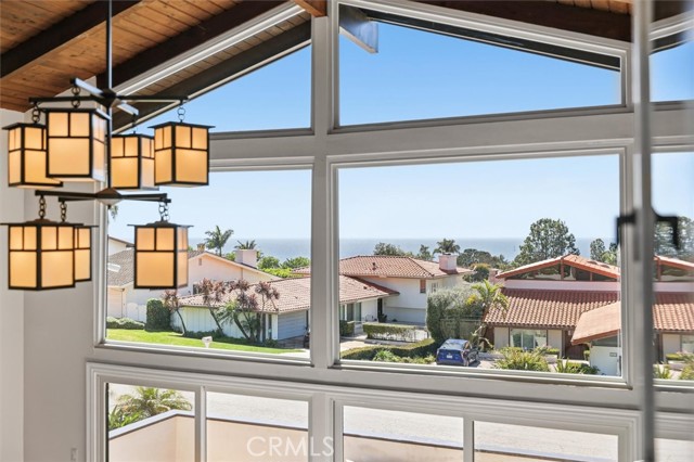 2932 Via Alvarado, Palos Verdes Estates CA: https://media.crmls.org/medias/22c78e38-a9a3-4e99-871f-c53846c3f82e.jpg