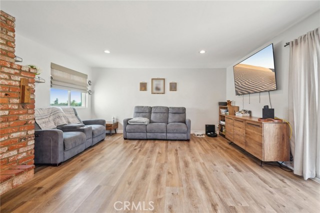7906 Appaloosa Court, Rancho Cucamonga CA: https://media.crmls.org/medias/22c7d2e6-1902-4c27-9531-af191a33a26b.jpg