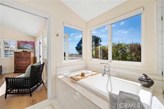 Detail Gallery Image 42 of 45 For 334 Locust St #2,  Laguna Beach,  CA 92651 - 3 Beds | 2/1 Baths