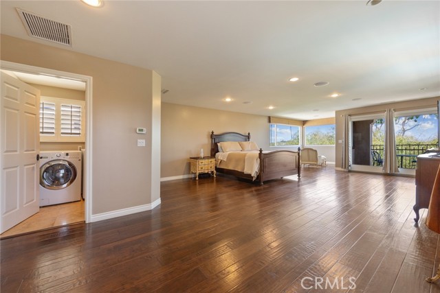 Detail Gallery Image 39 of 68 For 2030 Leeward Ln, Newport Beach,  CA 92660 - 4 Beds | 3/1 Baths