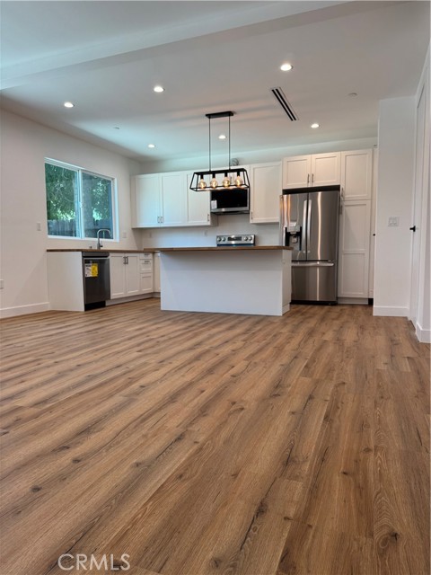 17457 Bullock Street, Encino CA: https://media.crmls.org/medias/22ca60de-5be5-4747-9b0a-0127c43c1cd1.jpg