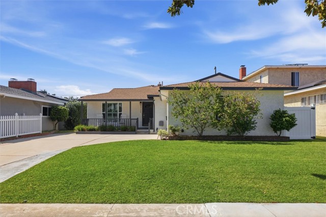 2720 Spreckels Lane, Redondo Beach, California 90278, 3 Bedrooms Bedrooms, ,1 BathroomBathrooms,Residential,For Sale,Spreckels,SB26087199