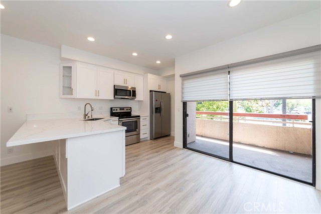 Detail Gallery Image 1 of 25 For 941 W Carson St #226,  Torrance,  CA 90502 - 1 Beds | 1 Baths