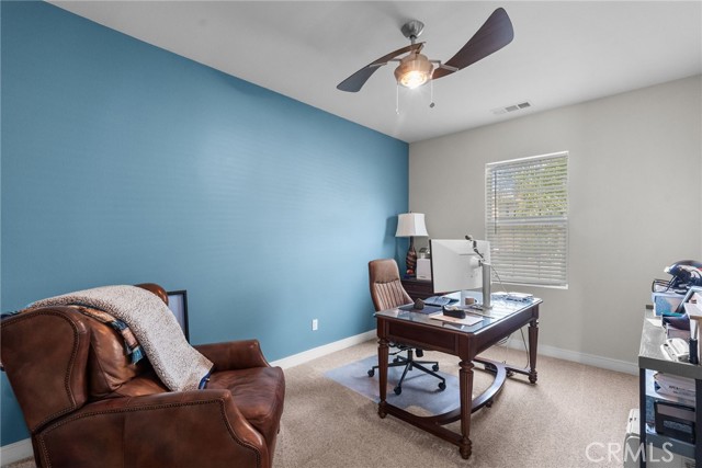 19512 Griffith Drive, Saugus CA: https://media.crmls.org/medias/22cae4d6-d12e-4246-b2ca-eb68d561183b.jpg