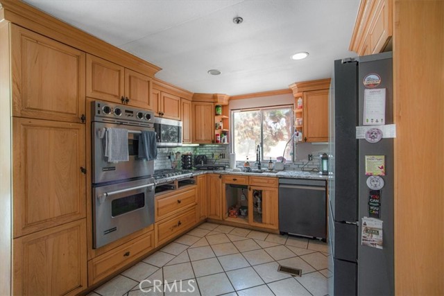 809 Berncastle Road, Acton CA: https://media.crmls.org/medias/22cb85f2-bd52-4e7a-8277-621cfa0ee06c.jpg
