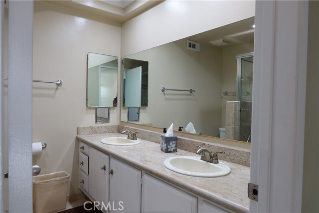 3550 Bluebell Street, Seal Beach CA: https://media.crmls.org/medias/22cb9066-2c37-4b74-92c7-d2179553d65a.jpg