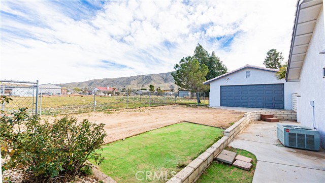 Detail Gallery Image 43 of 49 For 9515 Juniper, Apple Valley,  CA 92308 - 6 Beds | 4/1 Baths