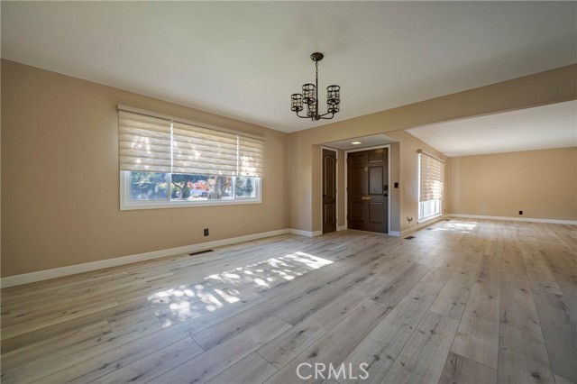 Detail Gallery Image 9 of 57 For 1049 Colorado Dr, Merced,  CA 95340 - 3 Beds | 2/1 Baths