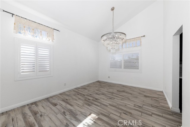 Detail Gallery Image 6 of 32 For 15645 Isleta, Moreno Valley,  CA 92551 - 3 Beds | 3 Baths