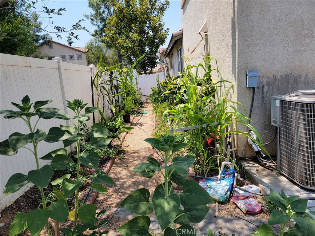 MLS #WS25271554 image #15