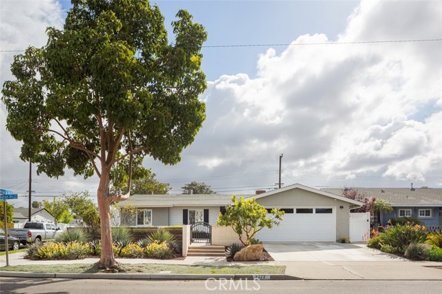 3222 Washington Ave, Costa Mesa, CA 92626