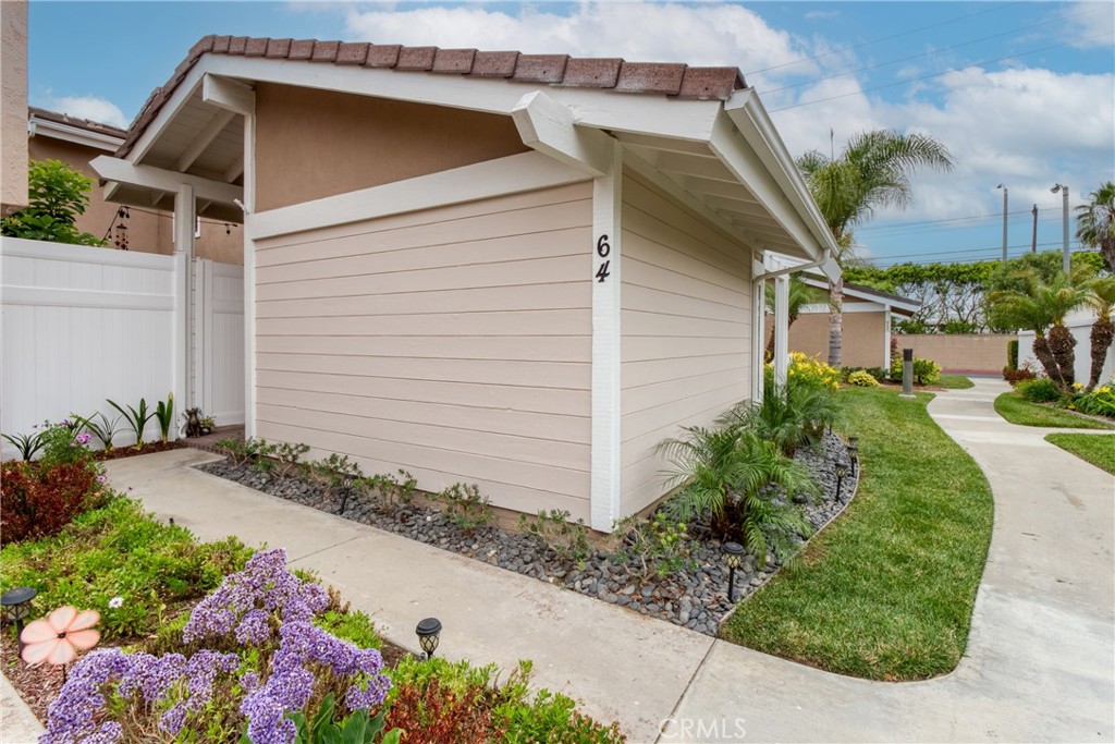 64 Seacrest Court