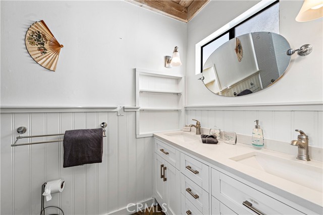 Detail Gallery Image 19 of 27 For 2873 Rounsevel, Laguna Beach,  CA 92651 - 2 Beds | 2 Baths