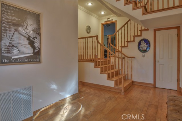 971 Grass Valley, Lake Arrowhead CA: https://media.crmls.org/medias/22d19611-374a-41a3-8504-ba82574b42ed.jpg
