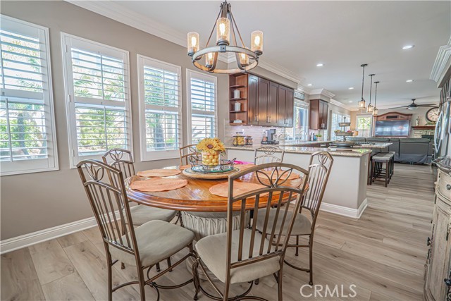 Detail Gallery Image 21 of 53 For 23321 Cuestport Dr, Valencia,  CA 91354 - 5 Beds | 4 Baths