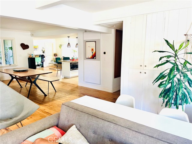 Detail Gallery Image 6 of 14 For 273 Cecil Pl, Costa Mesa,  CA 92627 - 4 Beds | 3 Baths