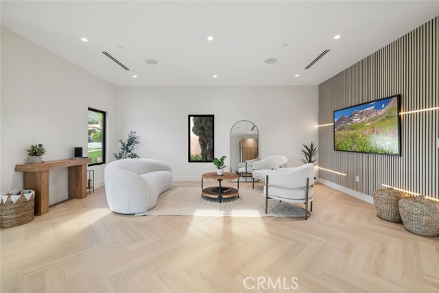 Detail Gallery Image 6 of 30 For 1346 Linden Ave, Glendale,  CA 91201 - 3 Beds | 3 Baths