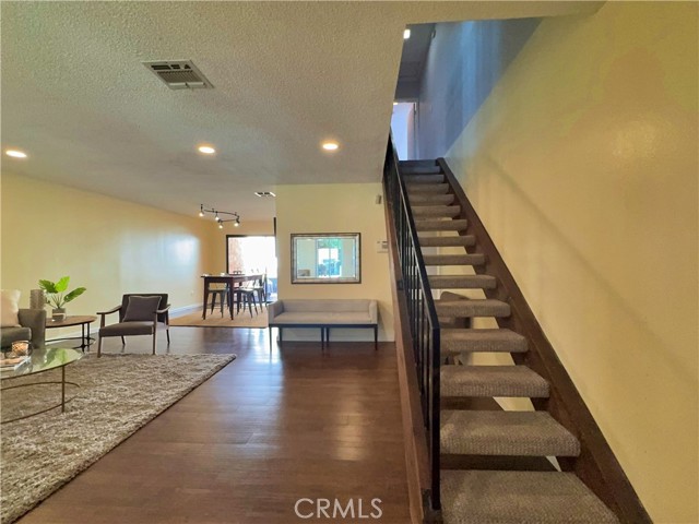 Detail Gallery Image 22 of 50 For 4177 Manhattan Beach Blvd., Lawndale,  CA 90260 - 3 Beds | 3 Baths