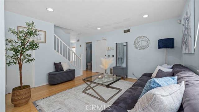 Detail Gallery Image 8 of 18 For 4258 Wintress Dr, Chino,  CA 91710 - 3 Beds | 2/1 Baths