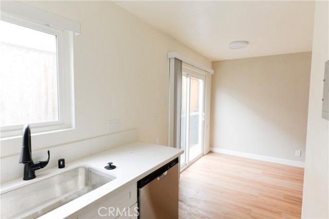 241 Avenida Pelayo, San Clemente CA: https://media.crmls.org/medias/22d51b92-9f61-4de8-8ba9-b1f430c9e450.jpg