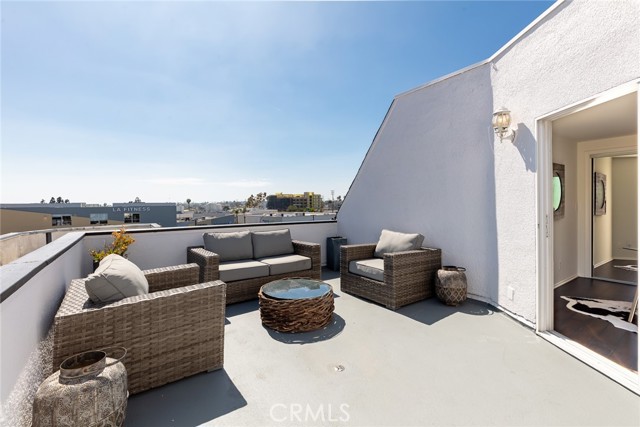 Detail Gallery Image 24 of 25 For 3832 Overland Ave #2,  Culver City,  CA 90232 - 2 Beds | 2/1 Baths