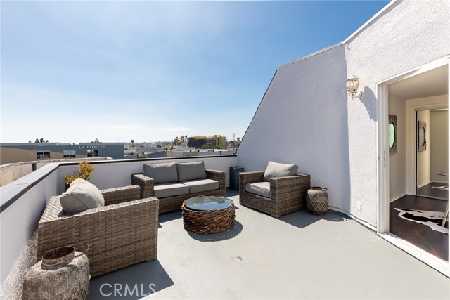 Detail Gallery Image 24 of 25 For 3832 Overland Ave #2,  Culver City,  CA 90232 - 2 Beds | 2/1 Baths