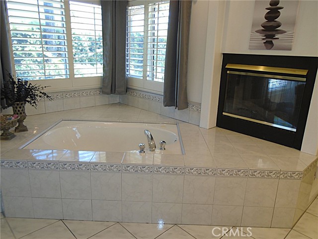 1535 Via Arroyo, La Verne CA: https://media.crmls.org/medias/22d550de-75b6-4973-b494-308663de4a10.jpg