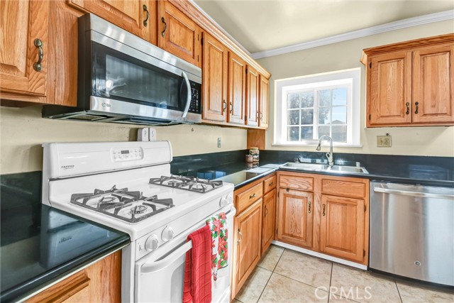 Detail Gallery Image 14 of 29 For 5503 Golden West Ave, Temple City,  CA 91780 - 2 Beds | 1/1 Baths