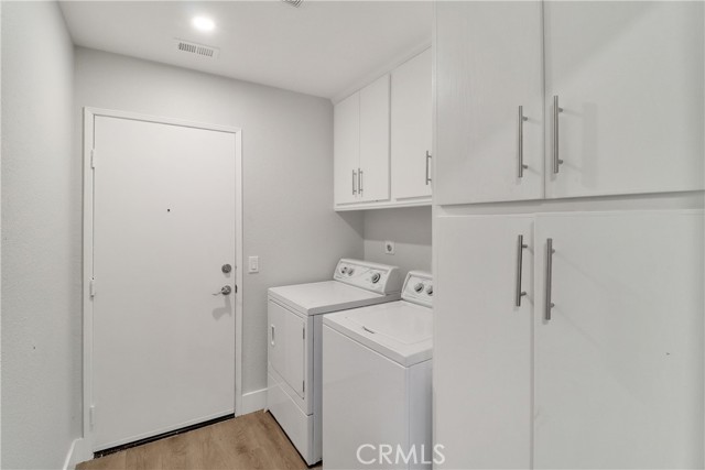 Detail Gallery Image 8 of 50 For 21540 Calle Monaco, Moreno Valley,  CA 92557 - 4 Beds | 3 Baths