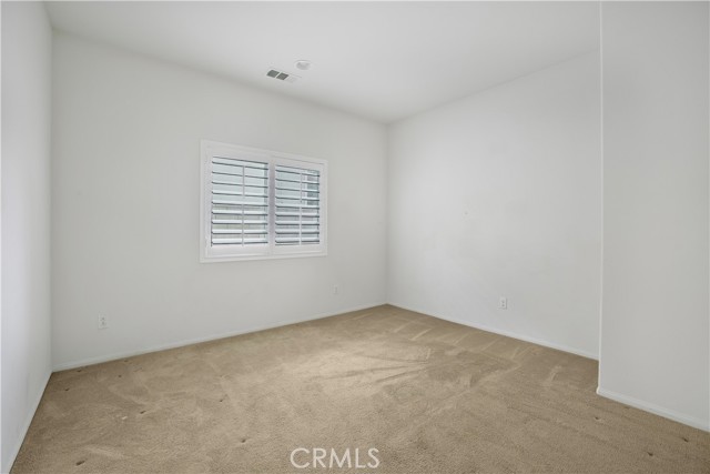 18019 Lapis Lane, San Bernardino CA: https://media.crmls.org/medias/22d77dc3-b5b7-44e0-aa26-f5d4fb609723.jpg