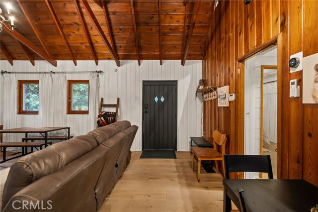 782 W Village, Crestline, CA 92325