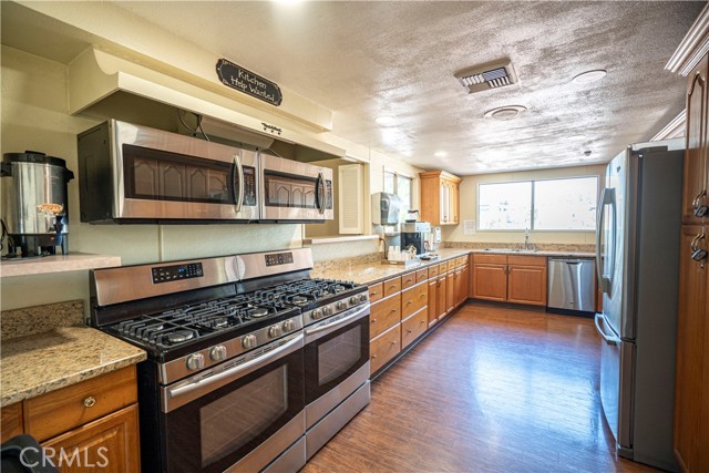 Detail Gallery Image 22 of 29 For 1001 Lambert Rd #15,  La Habra,  CA 90631 - 2 Beds | 2 Baths